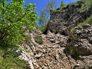 72 Ripido e tormentato il sentiero di risalita al Costone